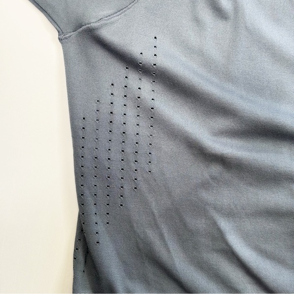 Gymshark Sweat Seamless Long Sleeve Crop Top Evening Blue Size Large - Picture 5 of 9